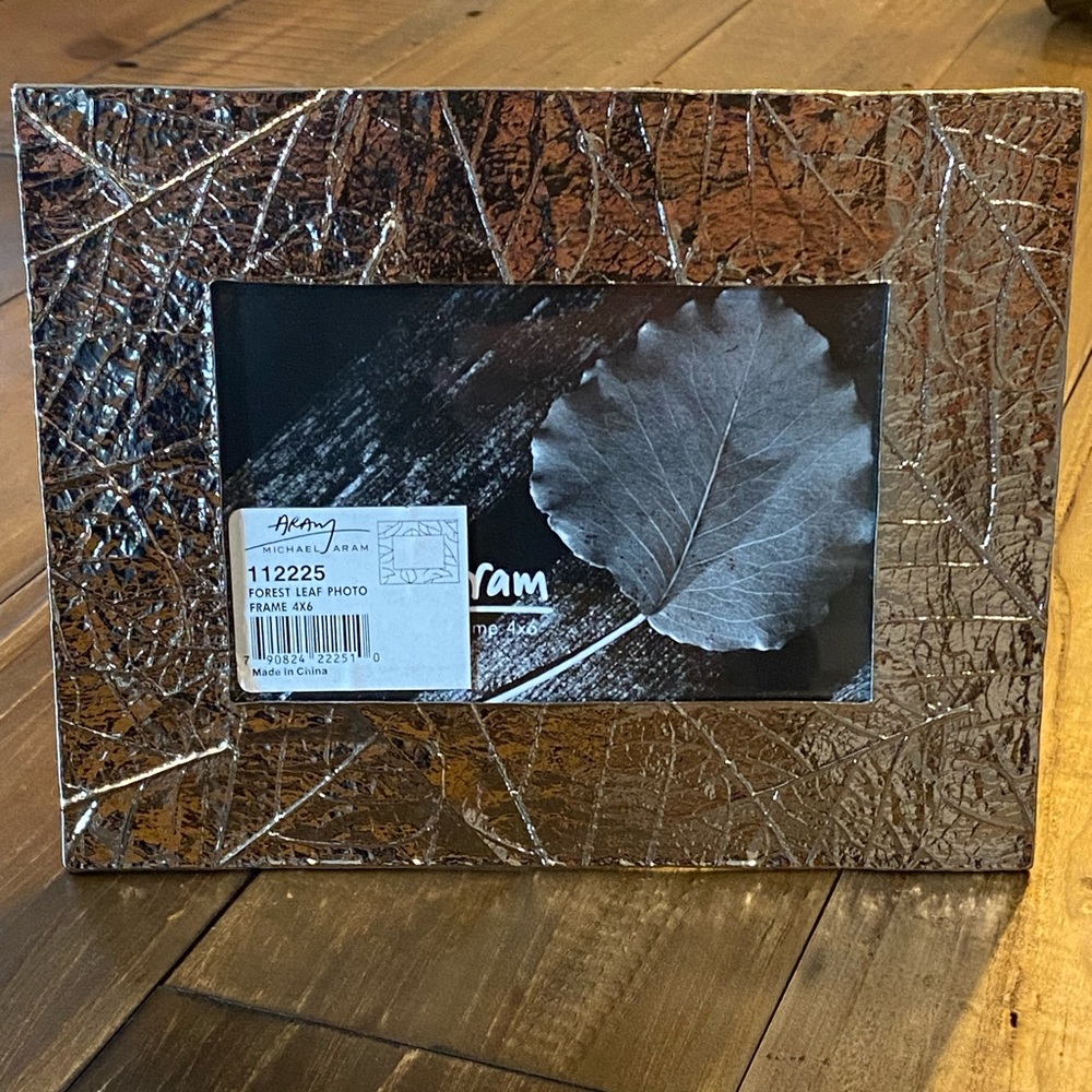 Michael Aram 4x6 Forest Leaf picture frame.